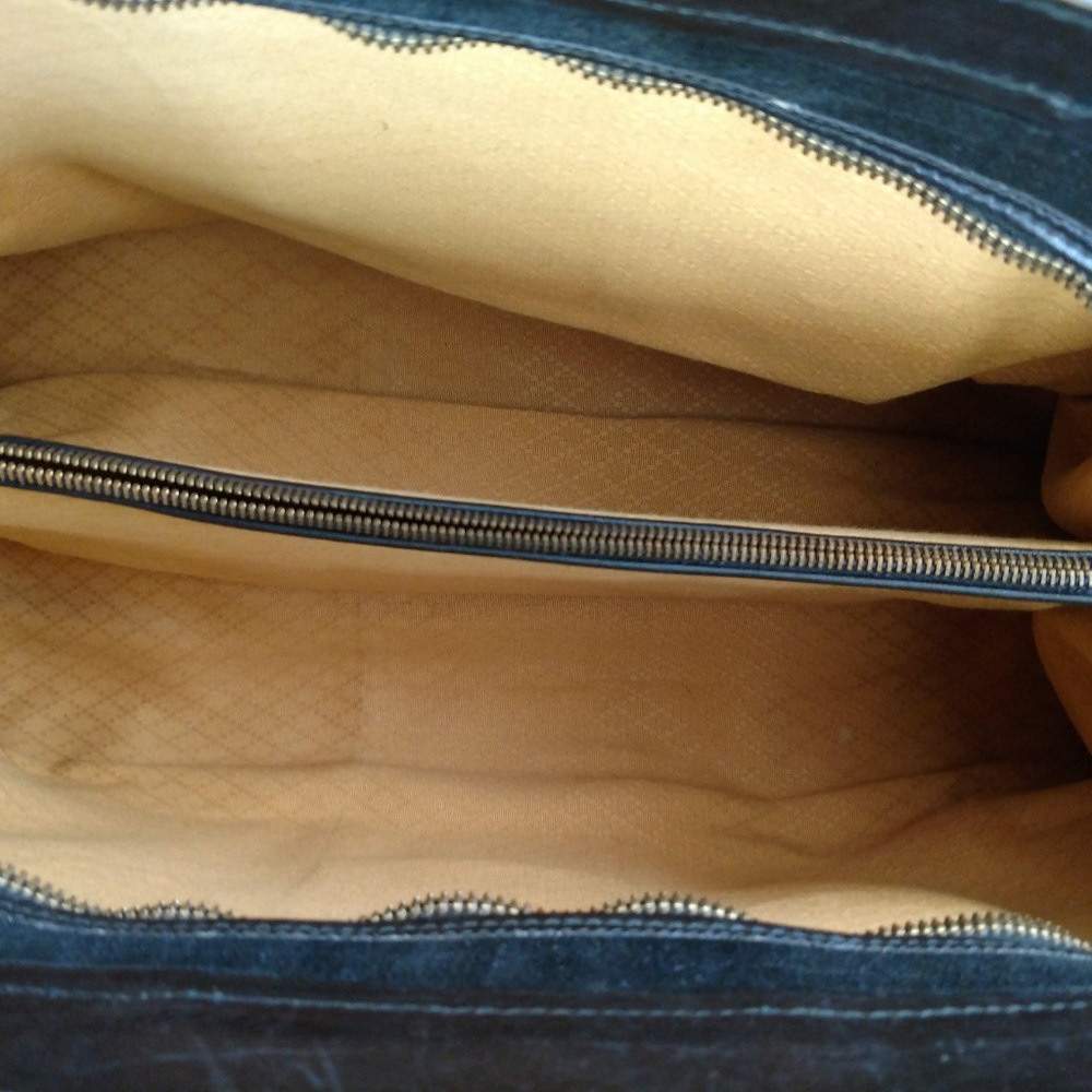 Vintage Suede Gucci Duffel Travel Overnight Bag - Picture 4 of 8